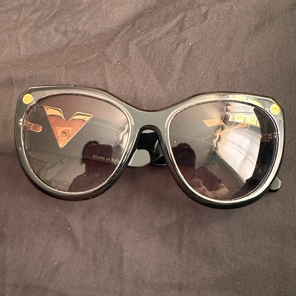 Louis Vuitton My Fair Lady Studs sun glasses - Picture 4 of 6